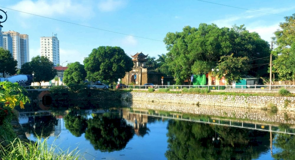 Hệ thống hào bao quanh Thành cổ Vinh